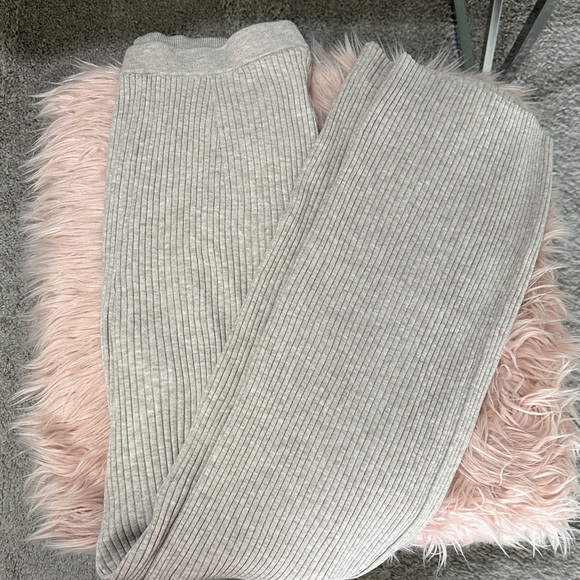 H&M Gray Ribbed Track Pants - Picture 1 of 2